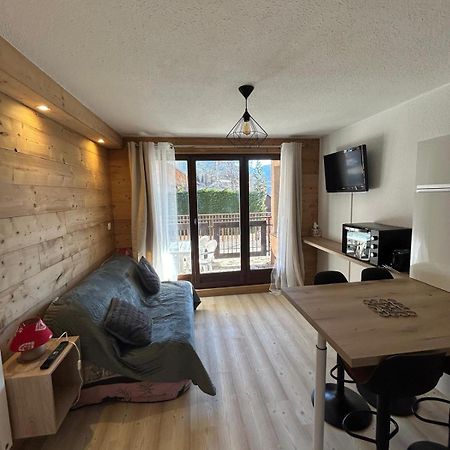 Chaleureux Appartement Moderne Briançon Exteriér fotografie